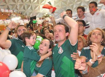 MIKEL CELEBRA EL TRIUNFO DE LA SELECCIÓN MEXICANA Y AFIRMA QUE DARÁ LA SORPRESA, COMO MÉXICO CONTRA ALEMANIA