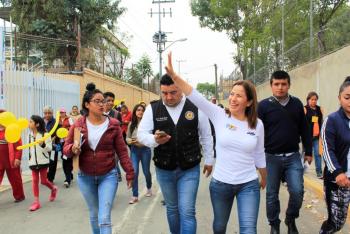 KAREN QUIROGA OFRECE MEJORAR SERVICIOS URBANOS EN IZTAPALAPA