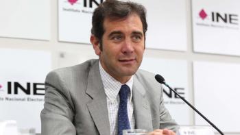 Lorenzo Córdova hace un llamado a votar lo más sencillo posible