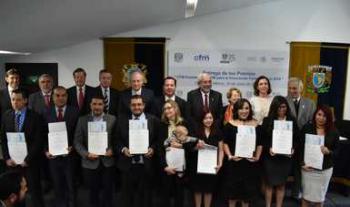Premian y estimulan la investigación farmacéutica