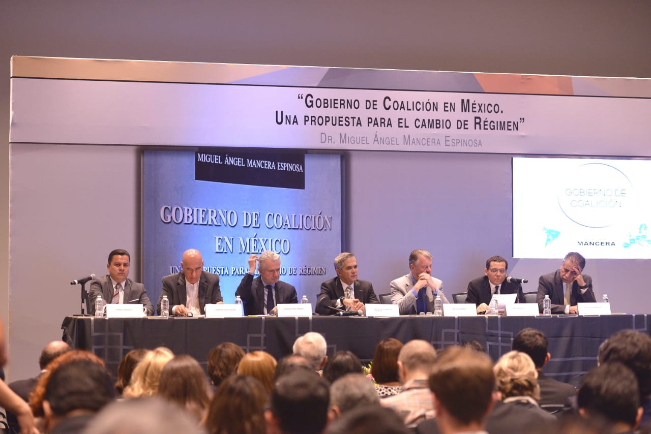 El Coordinador del Proyecto de Gobierno de Coalición, Miguel Ángel Mancera, presenta el libro “Gobierno de Coalición en México. Una propuesta para el cambio de régimen”. 