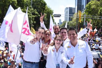 ANAYA Y BARRALES LLENAN REFORMA Y SUS ALREDEDORES: MAGUI FISHER