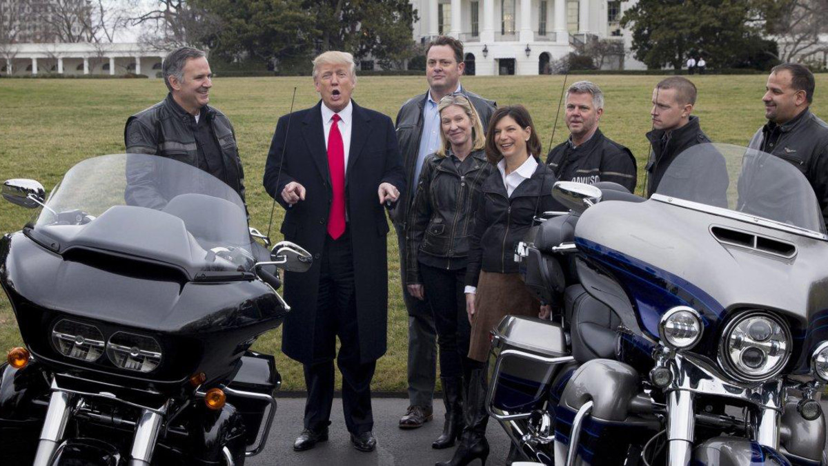 Amenaza Trump a Harley-Davidson