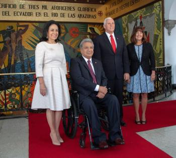 Presidente Moreno recibió a Mike Pence en el Palacio de Gobierno