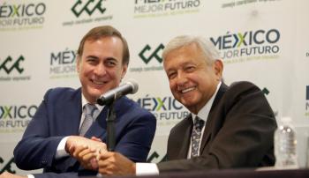 Acuerda AMLO con el CCE impulsar a los jóvenes