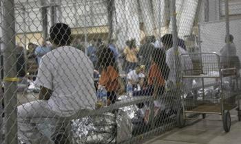 Entrega EU lista con nombres de niños migrantes