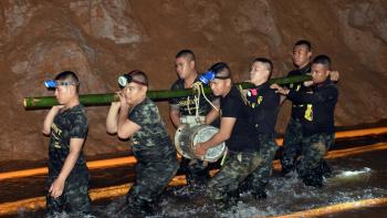 Rescatan a los 13 niños atrapados en Tailandia