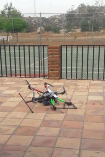 Sorprende caída de dron con granadas en casa de Sosa en BC