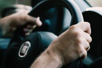 DETIENE SSP-CDMX A CONDUCTOR APARENTEMENTE INTOXICADO POR CAUSAR PERCANCE VIAL