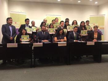 Premia IECM a ganadores de Concurso Juvenil de Deliberación Pública