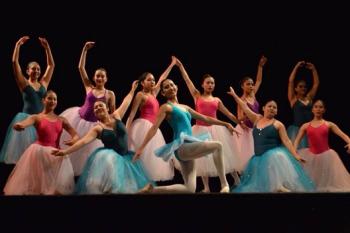 FOMENTAN LA SANA CONVIVENCIA Y EL ENTRETENIMIENTO A TRAVÉS DE OBRAS DE TEATRO Y BALLET