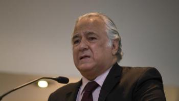 Torruco: A quien no le guste la reducción de salarios que se vaya a la IP