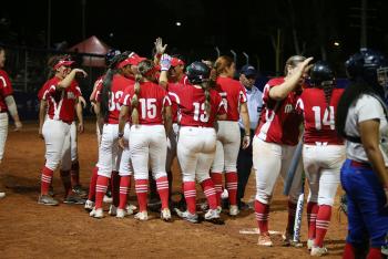 Softbol femenil avanza invicto a la final en Barranquilla 2018