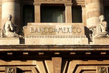 Ganan más en Banxico que lo pretendido por AMLO