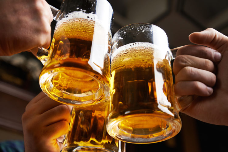 Este viernes, no te olvides de celebrar el Día de la Cerveza