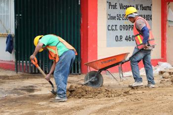 REALIZAN TRABAJOS DE MANTENIMIENTO EN PLANTELES EDUCATIVOS DE XOCHIMILCO