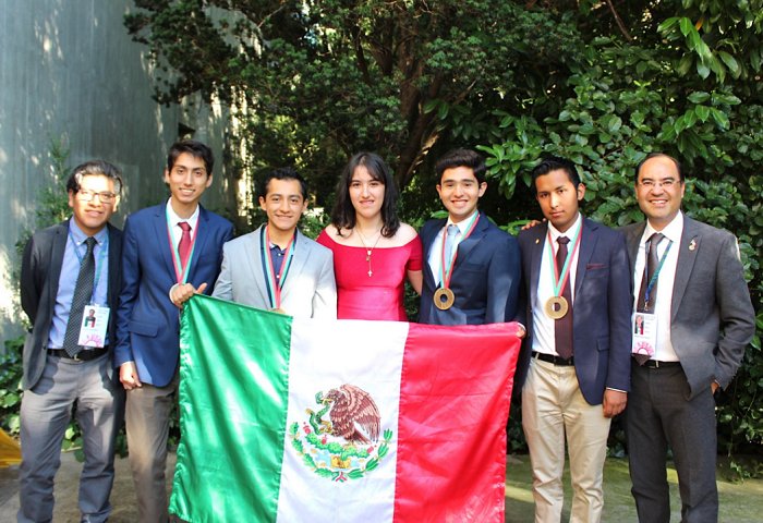 Obtiene México cuatro medallas de bronce en la Olimpiada de Física en Portugal