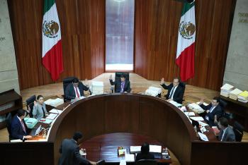 El TEPJF revoca la sanción impuesta por INE a Morena por la creación y operación del fideicomiso Por los demás