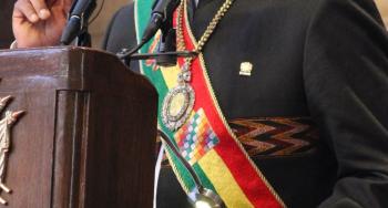Roban medalla presidencial de Bolivia