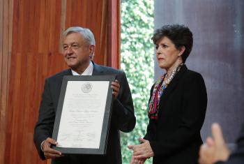 Sin palomas mensajeras ni halcones amenazantes, gobernará AMLO