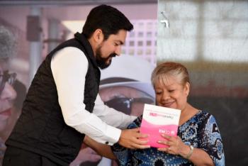 Entrega SEDESO 150 tarjetas de Pensión Alimentaria para Adultos Mayores