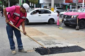 Repara AGU 19 mil 527 baches en temporada de lluvias