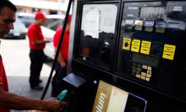 Venezuela dejará de subsidiar gasolina