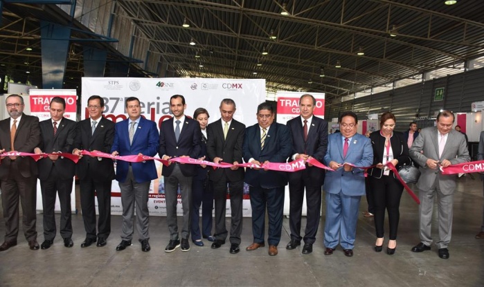 Inauguran 37 Feria del Empleo CDMX