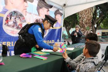 PROMUEVEN ACCIONES PREVENTIVAS A TRAVÉS  DE LA FERIA DE SEGURIDAD EN XOCHIMILCO