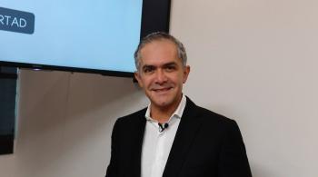 Mancera coordinará la bancada del PRD en el Senado, sin afiliarse