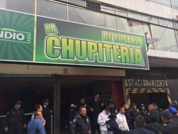 Suspenden actividades en bares por falta de documentación