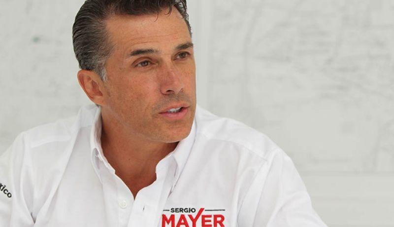 Sergio Mayer asegura no alcanzarle el sueldo como diputado