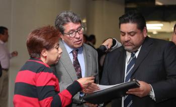 Subastará Senado flotilla de automóviles para generar ahorros: Ricardo Monreal