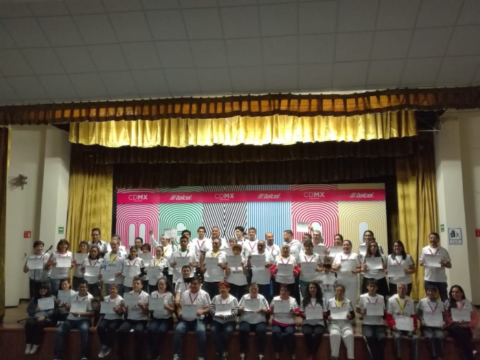Reconoce Comité Organizador del Maratón CDMX Telcel a 71 voluntarios