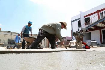 CONTINÚAN TRABAJOS DE REMODELACIÓN DE LA CASA DE CULTURA Y BIBLIOTECA ROSARIO CASTELLANOS