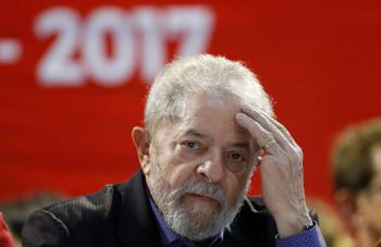 Lula Da Silva deja campaña electoral en Brasil