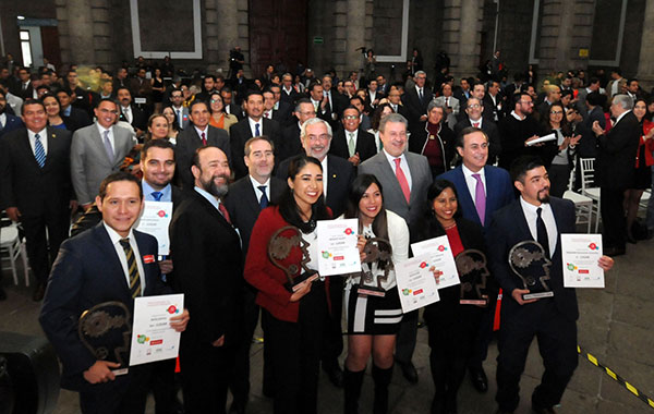 Dos proyectos de alumnos de la UNAM ganan Premio a la Innovación Empresarial
