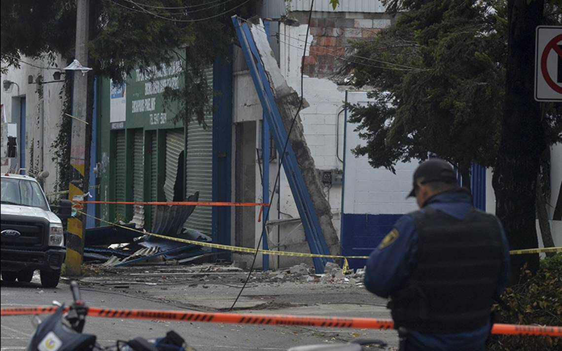 Policías detienen a presunto huachicolero en Azcapotzalco