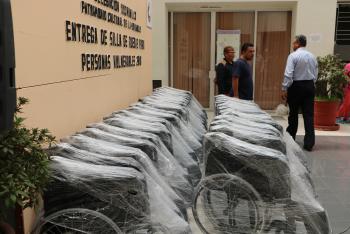 ENTREGAN IMPLEMENTOS ORTOPÉDICOS PARA PERSONAS CON  DISCAPACIDAD DE BAJO RECURSOS EN XOCHIMILCO