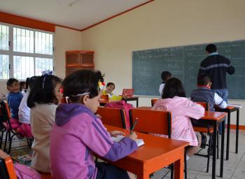 Por violencia, suspenden clases en Michoacán