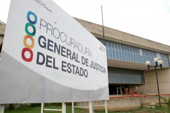 Ofrecen 300 mil pesos por asesino de periodista en Oaxaca