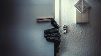 Prisión preventiva oficiosa por extorsión, robo a casa habitación y negocio