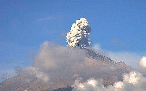 En incremento, la actividad del volcán Popocatépetl
