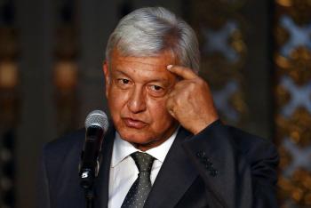 Promete AMLO amnistía a presos políticos