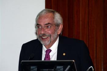 El rector Graue, nuevo patrono del Instituto Cervantes de España