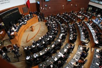 Rinde protesta Contralor Interno del Senado