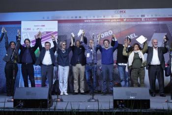 Pronuncian declaratoria de CDMX a favor de la cultura y la paz en la FIL Zócalo