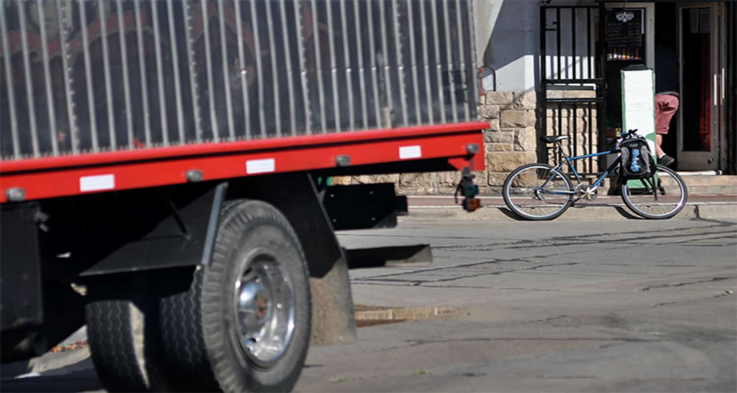 Roban tráiler en Iztacalco con más de 500 bicicletas