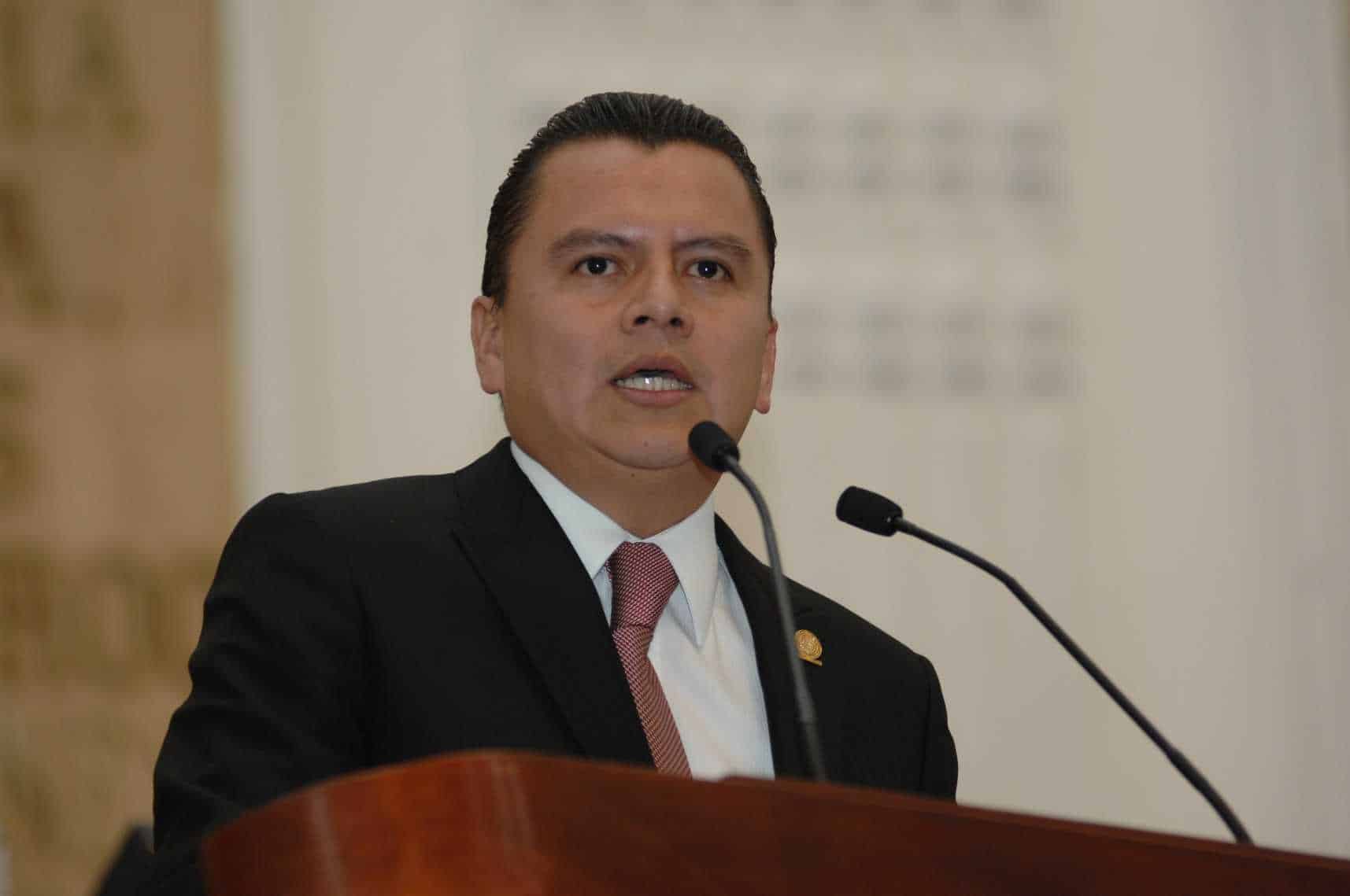 Manuel Granados renuncia a dirigencia del PRD nacional