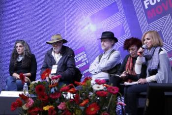 Entregan a Javier Sicilia y Hermann Bellinghausen el reconocimiento Juan Gelman
